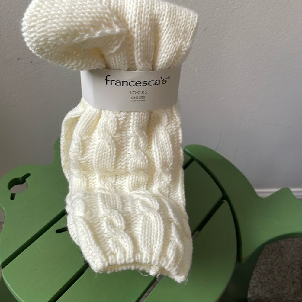 NWT Cable Knit Design  Socks